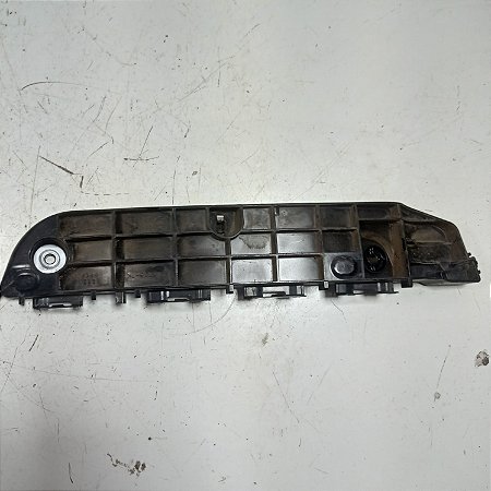 Guia do Para-choque Dianteiro Toyota Hilux SW4