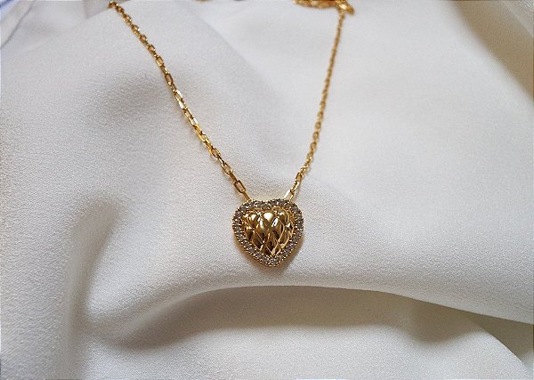 Colar com Pingente de Coração Texturizado Banhado a Ouro