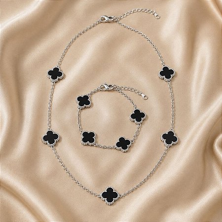 Kit Colar e Pulseira Trevo Preto Prateado