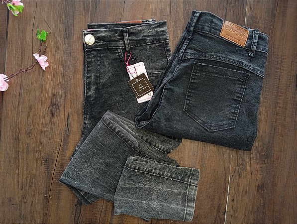 Calça Jeans Grafite Básica
