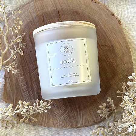 Vela Perfumada 180g | Royal (English Pear e Freesia) - Jade Soul