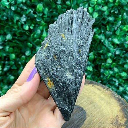 CIANITA PRETA  - VASSOURA DE BRUXA 152G – Pedra de Proteção e Limpeza Energética