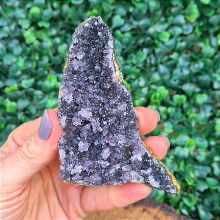 DRUSA DE AMETISTA NEGRA 89g – Transmutação, Proteção e Espiritualidade