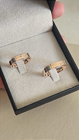 ALIANÇA 4MM EM OURO 18K COM DIAMANTES