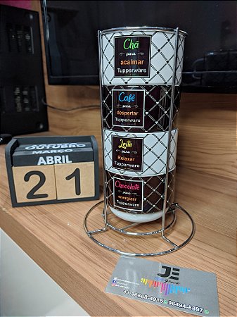 Torre de Xicaras Tupperwere