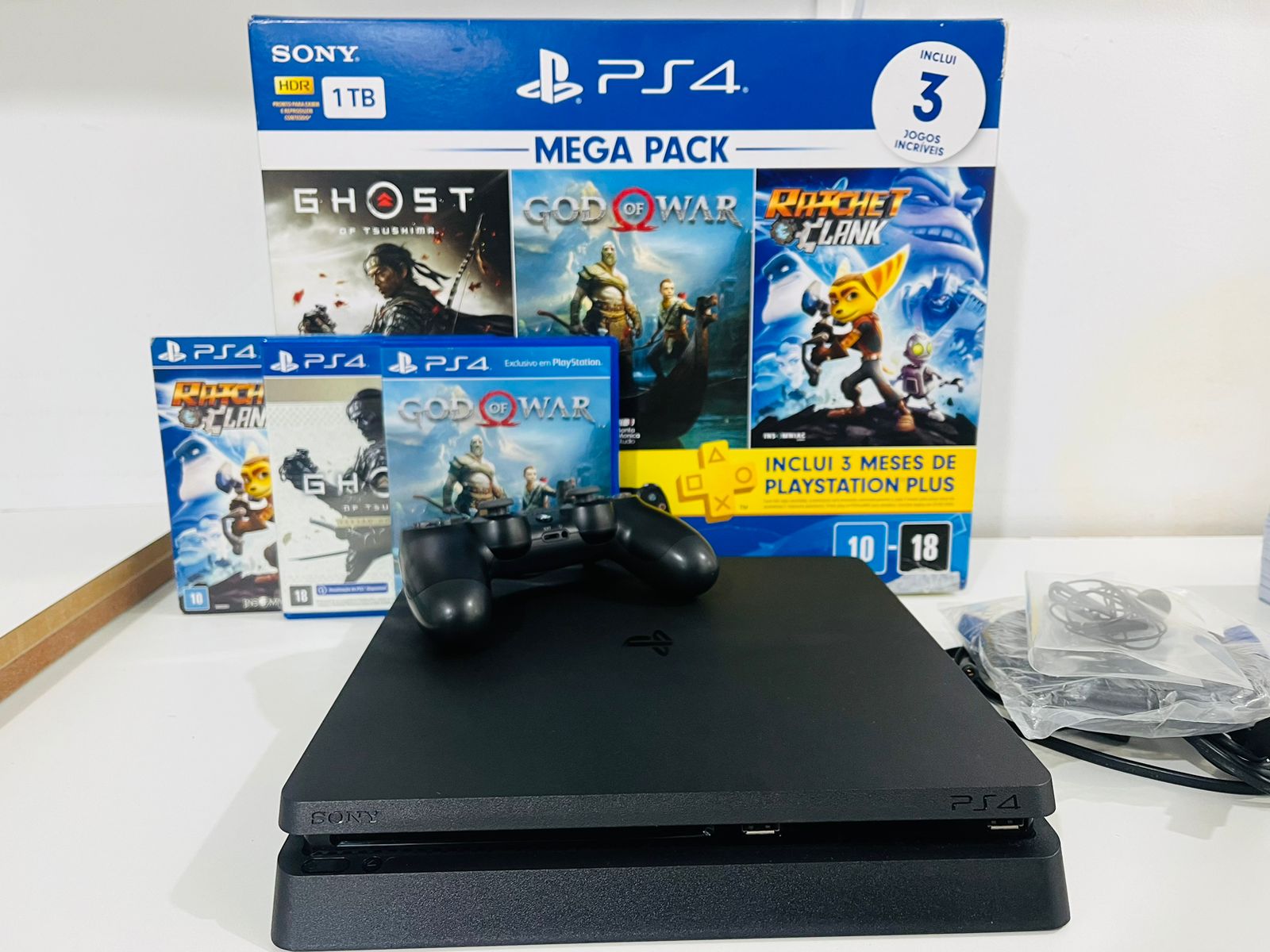 Console PS4 Slim 1TB + Controle Dualshock 4 + Ghost of Tsushima + God -  Game X