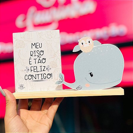 ENFEITE DE MESA MEU RISO É TÃO FELIZ...BALEIA, ZOO 13,5X22