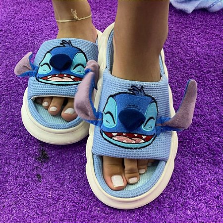 PANTUFA NUVEM STITCH