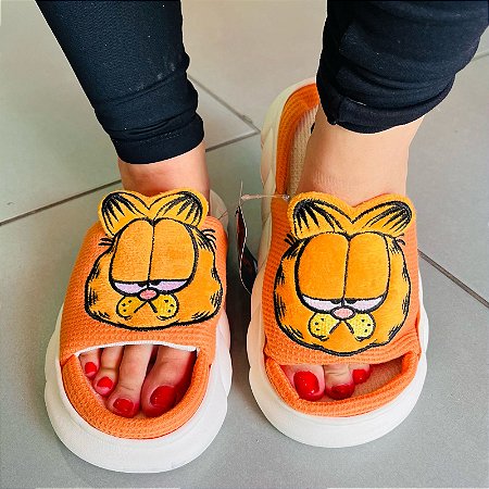 PANTUFA NUVEM GARFIELD