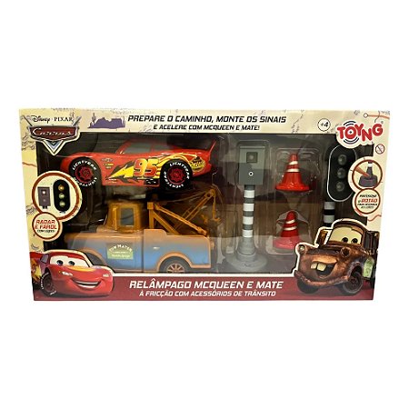 Kit Mcqueen E Mate Disney Cars Com Acessórios Trânsito Toyng