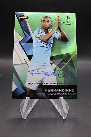 Fernandinho - 2018-19 Topps Finest Green Refractor Auto /99 Man City