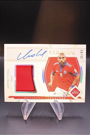 Arturo Vidal - 2022 National Treasures World Cup Colossal Auto /99 Chile