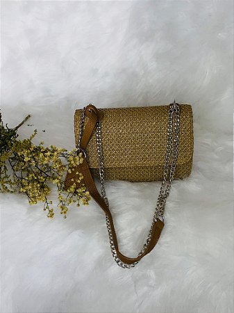 Bolsa Tiracolo Estilo Clutch com Corrente, Elegante e Moderna