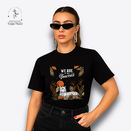 T-SHIRT ONÇA TOGETHER - PRETO