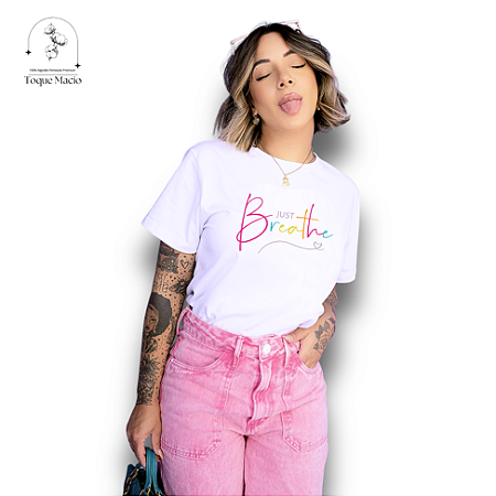T-SHIRT JUST BREATHE - BRANCO