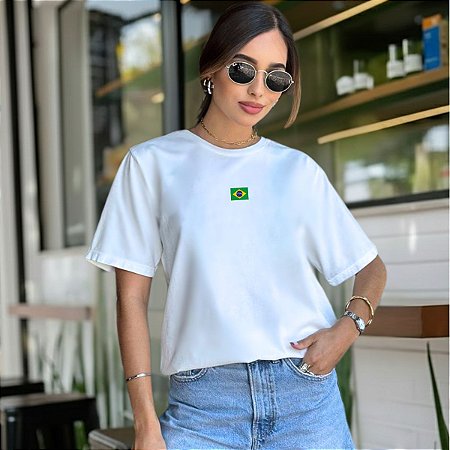 T-SHIRT BANDEIRA BORDADA - BRANCO