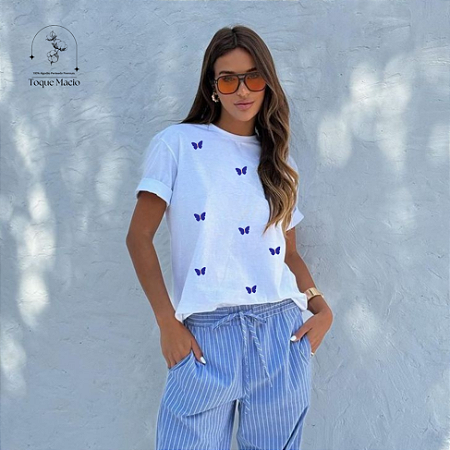 T-SHIRT BORBOLETAS AZUIS - BRANCO