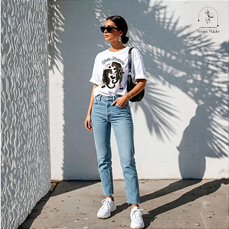 T-SHIRT DARK FEMININE - BRANCO