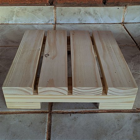 Suporte Para Vasos e Botijão Madeira Pinus Modular 30 x 30cm