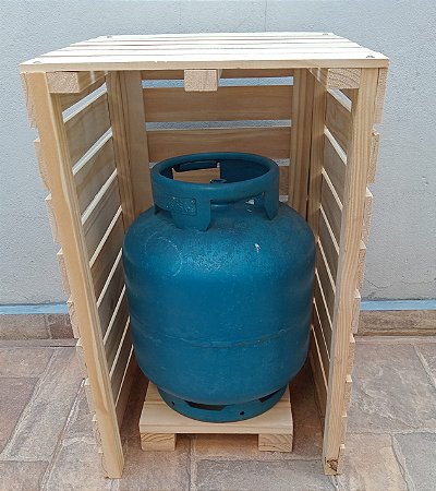 Capa Protetora Com Suporte para Botijão de Gás de Madeira