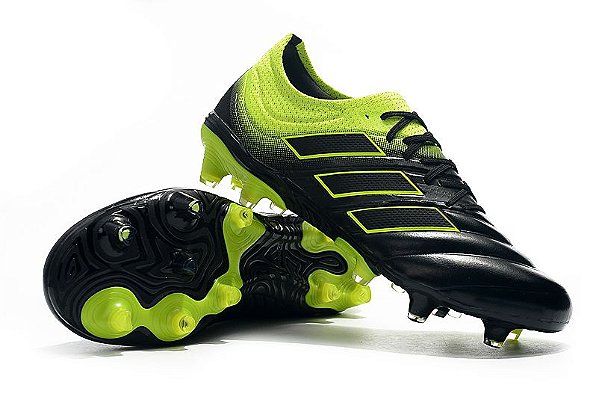 Featured image of post Chuteira Campo Adidas Copa I bought these copa mundials because i ve always liked adidas golf shoes and was aware these football boots had a good reputation