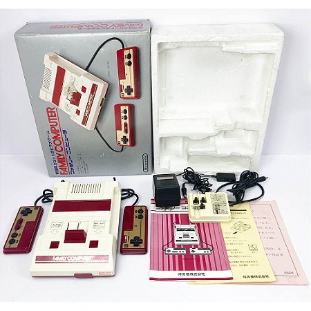 Nintendo Famicom Family Computer, Original Nintendo (Usado)