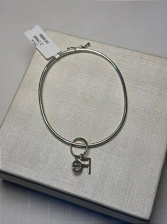 BRACELETE COM PINGENTE FÉ