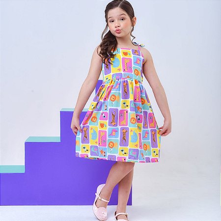 Vestido infantil menina estampa Animais modelo de alcinha