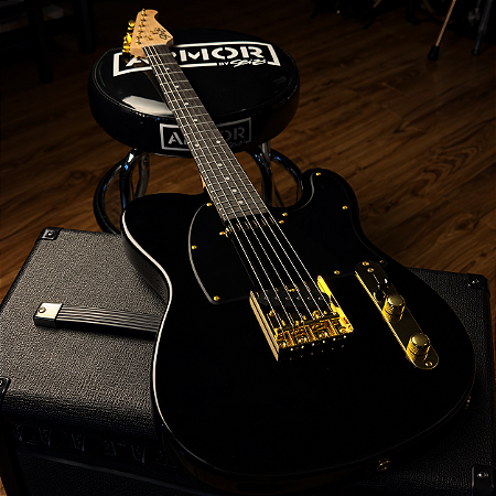 Guitarra Seizi Vintage Saitama TL Black Gold com Bag