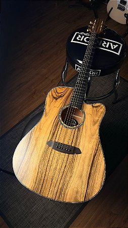 VIOLAO ELETRICO VESUVIO 41 - TAMPO E CORPO EM DAO - ACABAMENTO GLOSS HQ - EQ 4 BANDAS - TVV1954