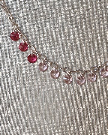 Gargantilha Prata 40 + 5cm Com Pontos de Luz Rosa e Pink Pendurados