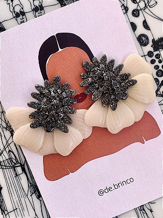 Brinco Luxo Em Flor