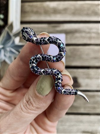 Broche Cobra Prateada Glow