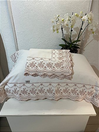 Capa de Travesseiro Percal 230 Fios – Abas Bordadas Rosé