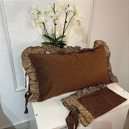 Capa de Travesseiro de Rinzeira – Babado e Laços