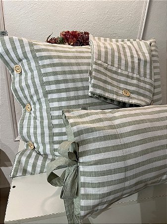 Capa de Travesseiro Coleção Verão 2026 – Listras e Botões