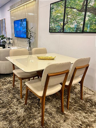 Mesa Isis 1,20x0,90m com 4 cadeiras Arezzo
