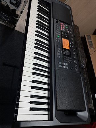 Teclado Arranjador Korg EK50 Usado