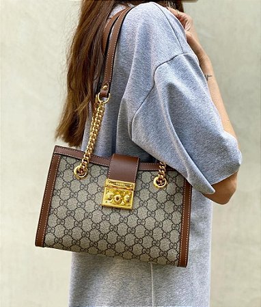 Bolsa Gucci Tiracolo Pequena GG com Cadeado