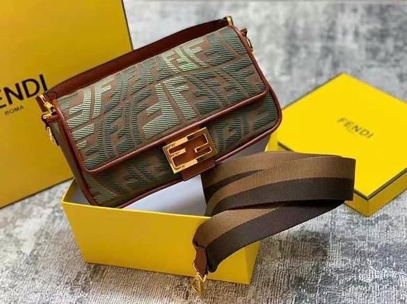Bolsa Fendi
