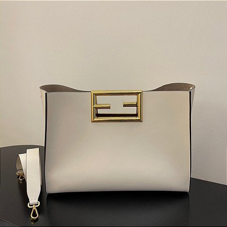 Bolsa Fendi
