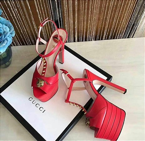 Saltos Gucci