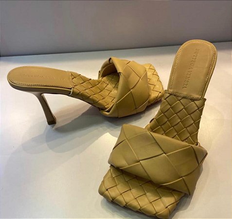 Saltos Bottega Veneta