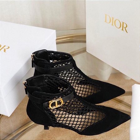 Saltos Dior