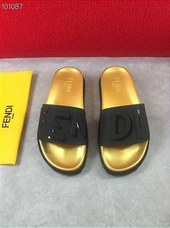 Chinelo Fendi