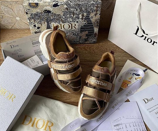 Tênis Feminino Dior