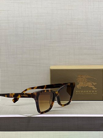 Óculos Burberry