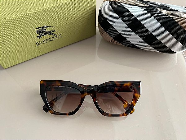 Óculos Burberry