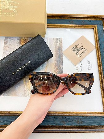 Óculos Burberry