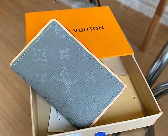 Carteira Louis Vuitton